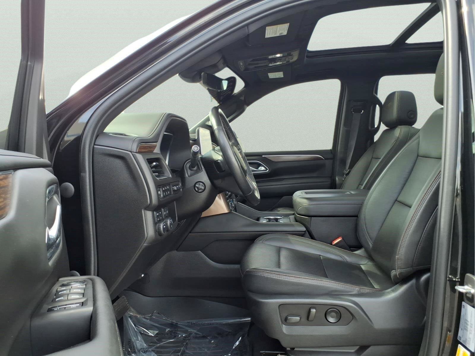 Used 2023 Chevrolet Tahoe High Country AWD/4WD image 15