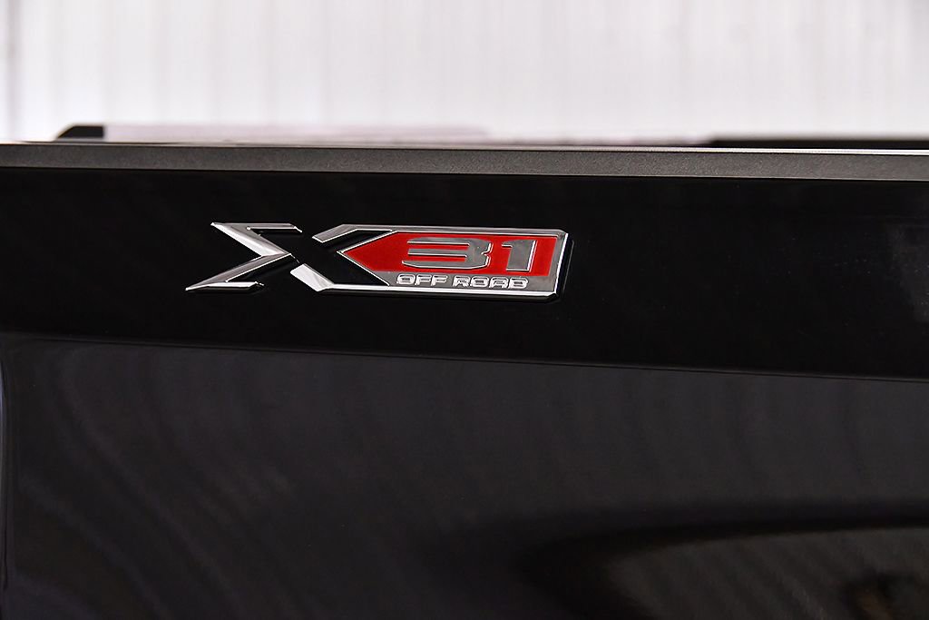 Used 2024 GMC Sierra 1500 Elevation w/ Elevation Premium Package image 11