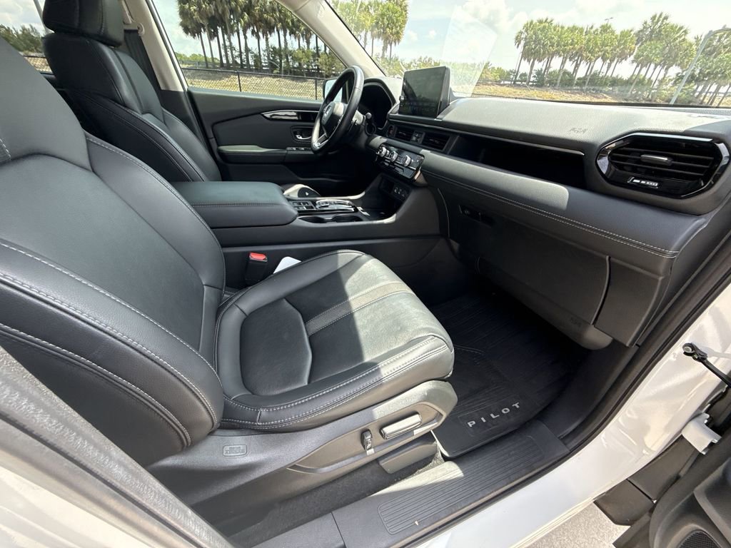 Used 2023 Honda Pilot EX-L image 15