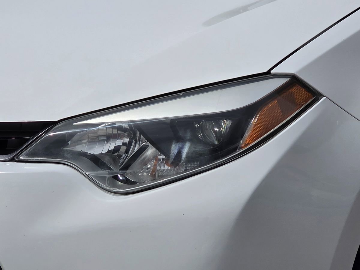 Used 2015 Toyota Corolla LE FWD image 7