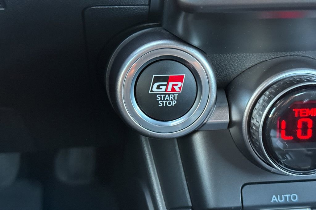 Used 2023 Toyota GR86 w/ ALL Weather Mat Package (TMS) image 19