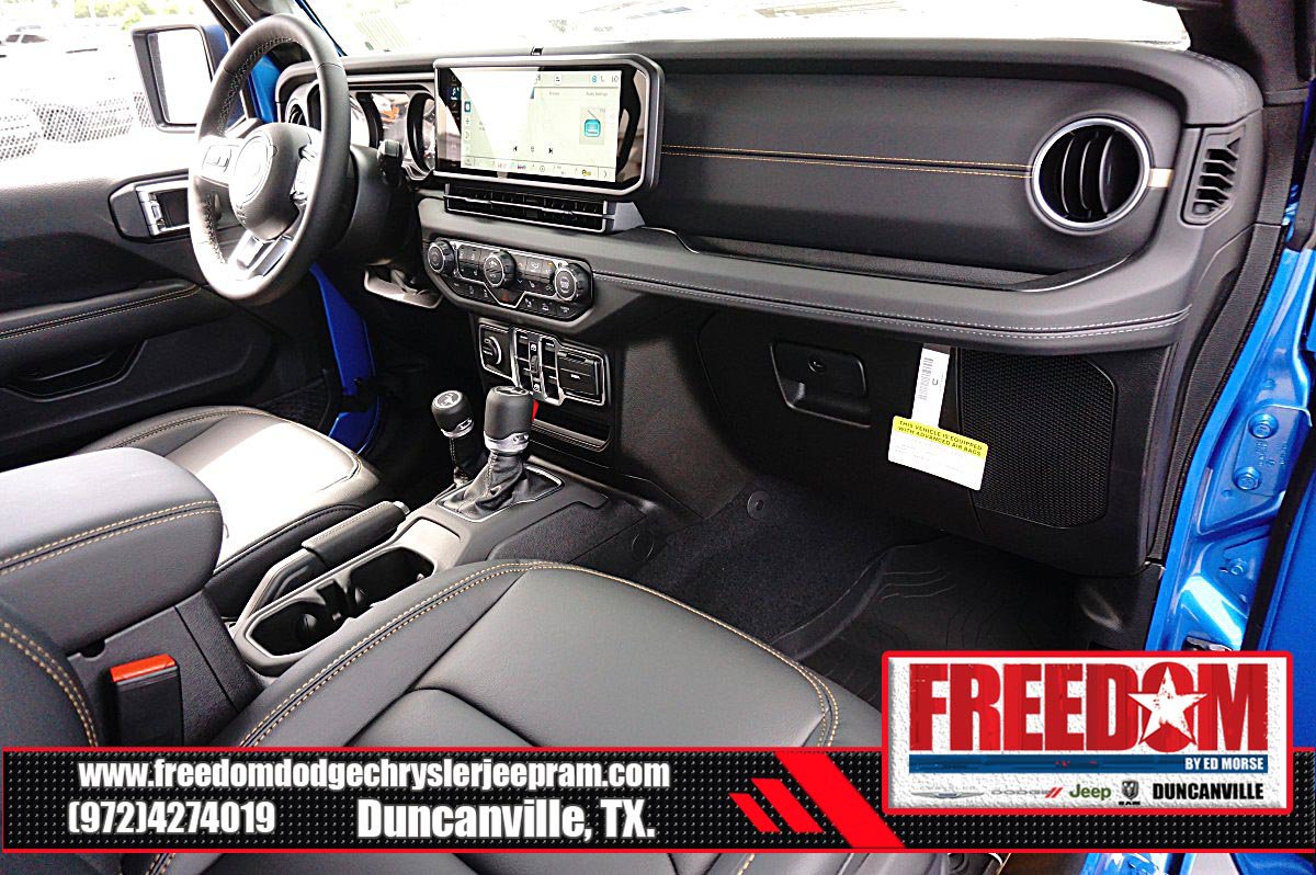New 2026 Jeep Wrangler Unlimited Sahara w/ Whitecap Package AWD/4WD image 12