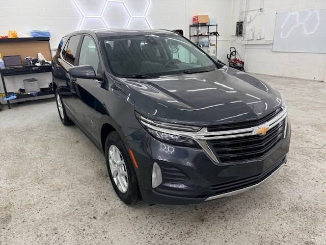 Used 2022 Chevrolet Equinox LT w/ Driver Convenience Package AWD/4WD image 8