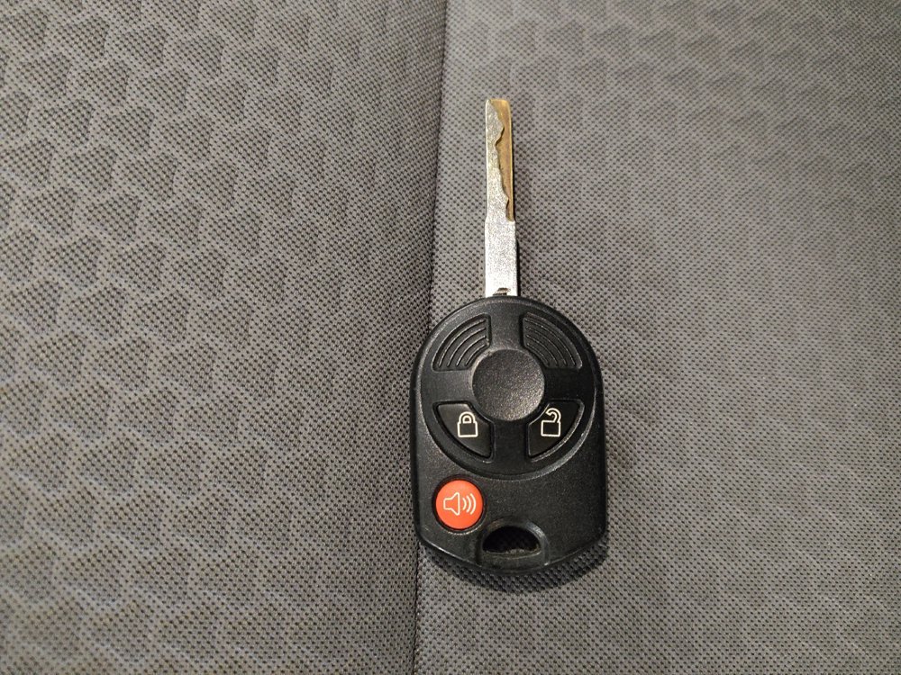 Used 2017 Ford Escape SE w/ Equipment Group 201A FWD image 32