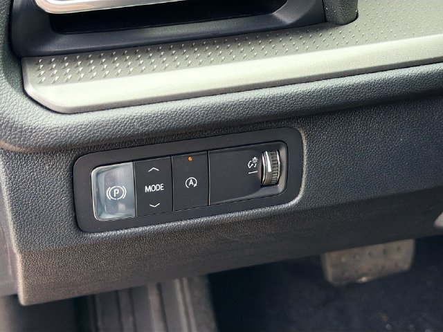 New 2026 Chevrolet Traverse LT FWD image 11