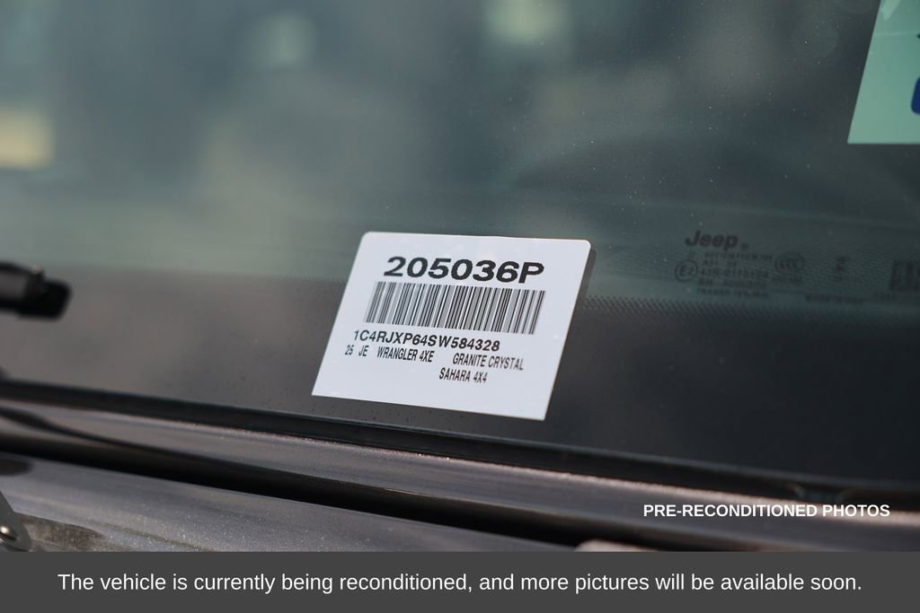 Used 2025 Jeep Wrangler Unlimited Sahara w/ Safety Group image 41