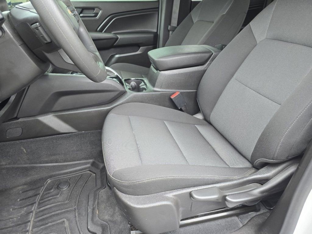 Used 2025 Chevrolet Colorado W/T w/ Advanced Trailering Package image 20