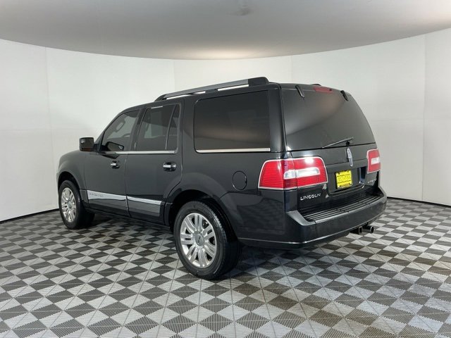 Used 2012 Lincoln Navigator 4WD image 6