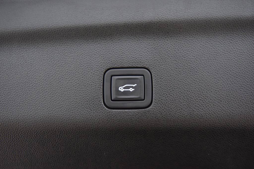 Used 2024 GMC Yukon Denali w/ Max Trailering Package AWD/4WD image 28