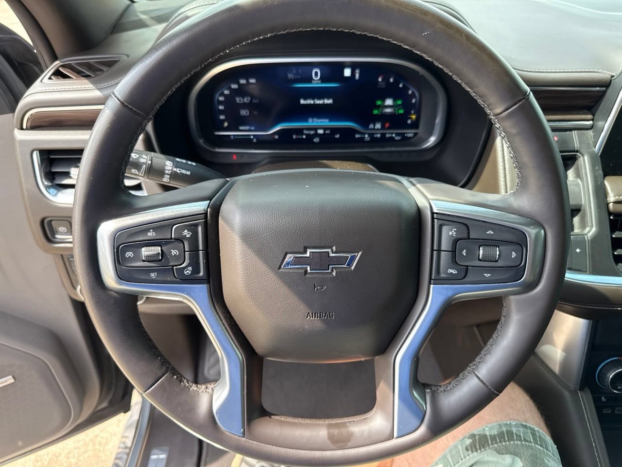 Used 2023 Chevrolet Suburban Z71 w/ Luxury Package AWD/4WD image 22
