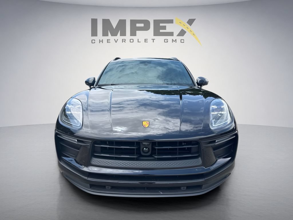 Used 2023 Porsche Macan Turbo AWD/4WD image 19