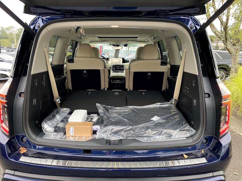 New 2026 Nissan Armada Platinum image 23