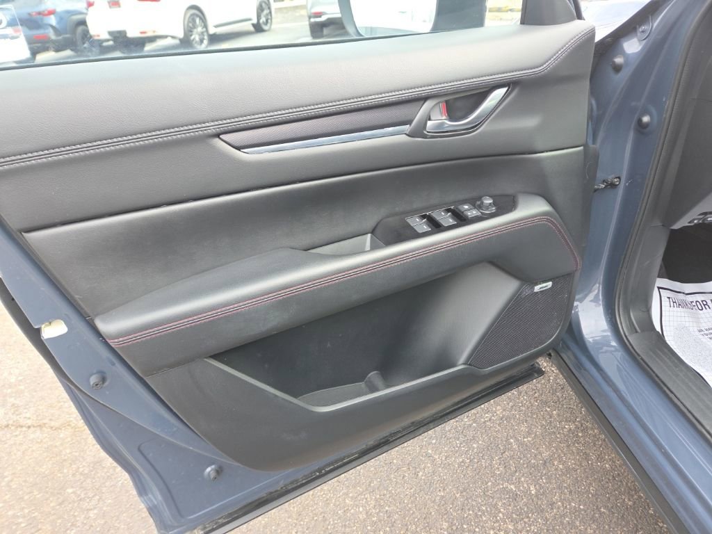 Used 2024 MAZDA CX-5 Carbon Edition image 13