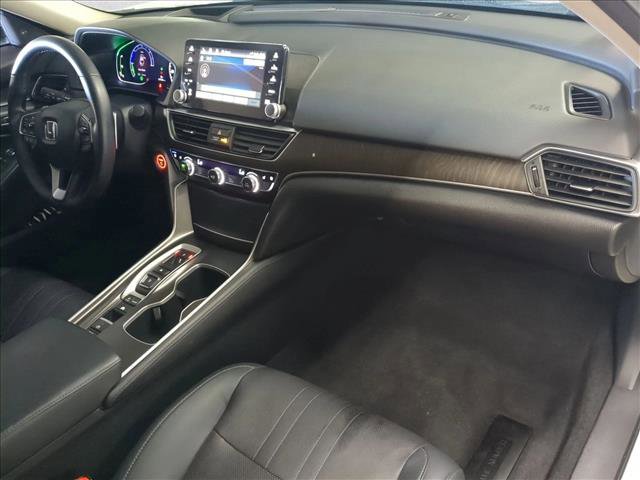 Used 2018 Honda Accord Touring image 30