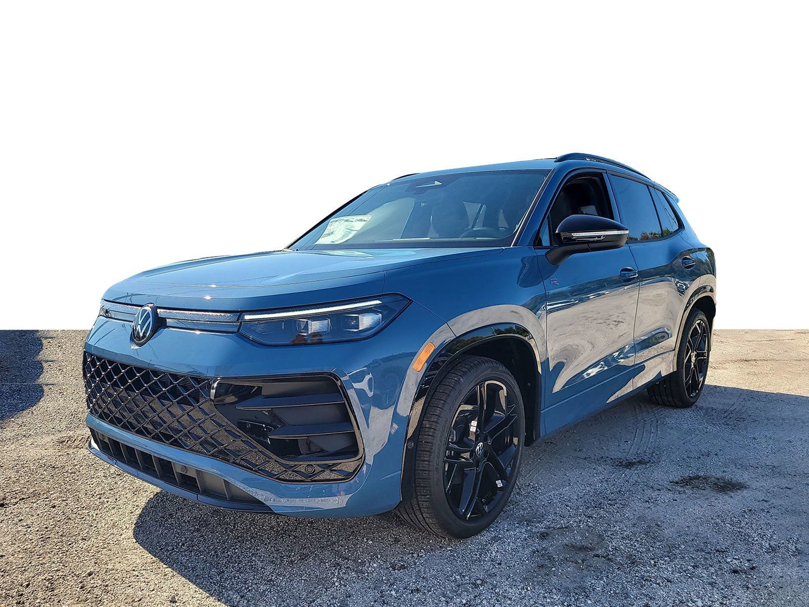 New 2026 Volkswagen Tiguan SE R-Line FWD image 4
