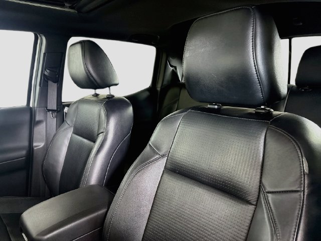 Used 2021 Toyota Tacoma TRD Off-Road w/ TRD Premium Off Road Package AWD/4WD image 26