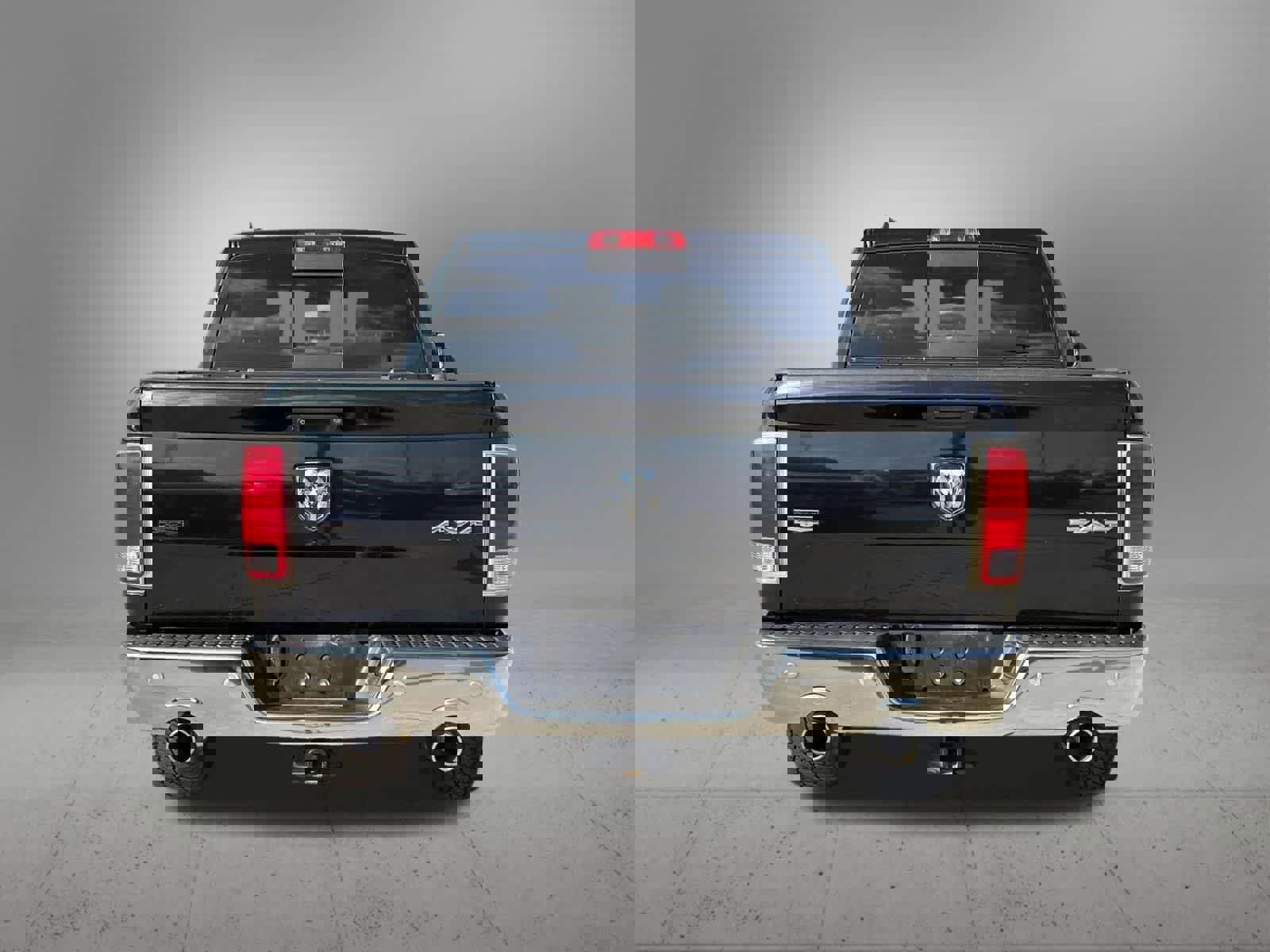 Used 2015 RAM 1500 Laramie w/ Convenience Group AWD/4WD image 5