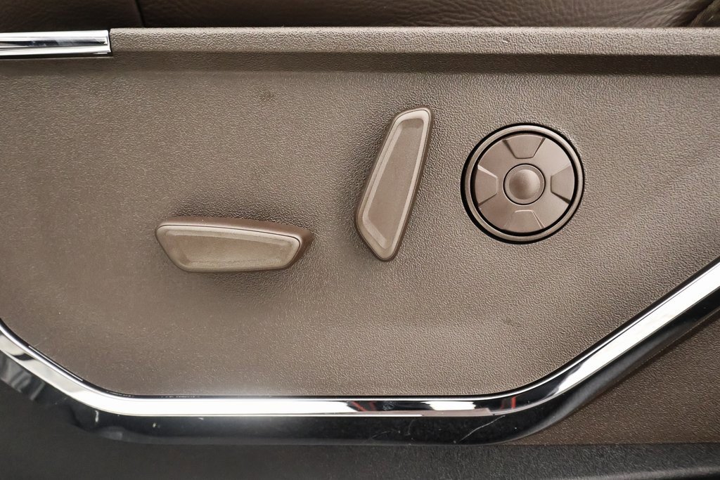 New 2025 Ford F350 King Ranch w/ Chrome Package image 13