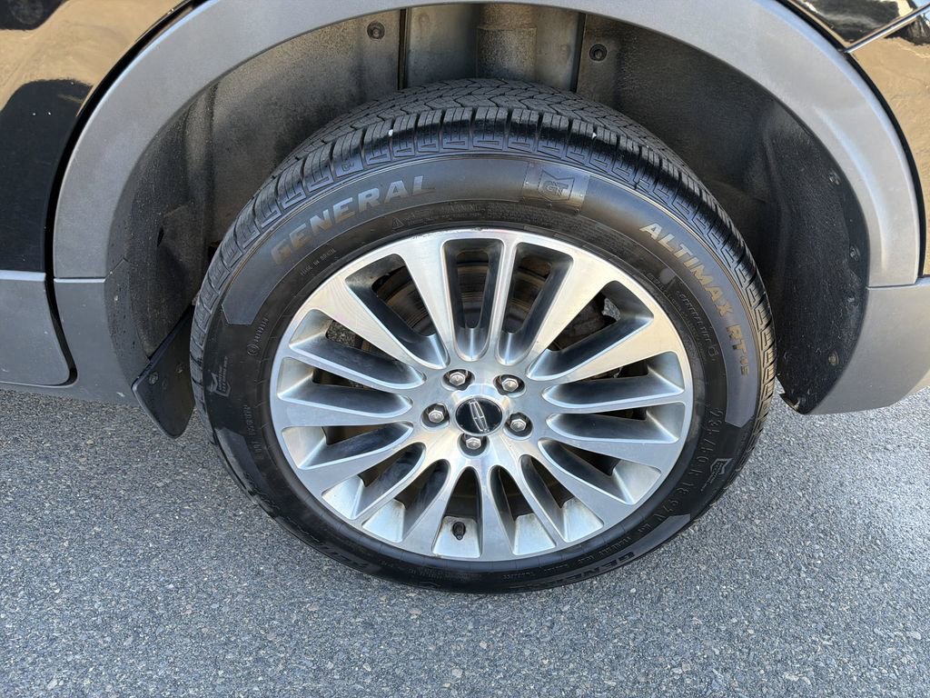 Used 2017 Lincoln MKC Reserve w/ Lincoln MKC Climate Package image 31