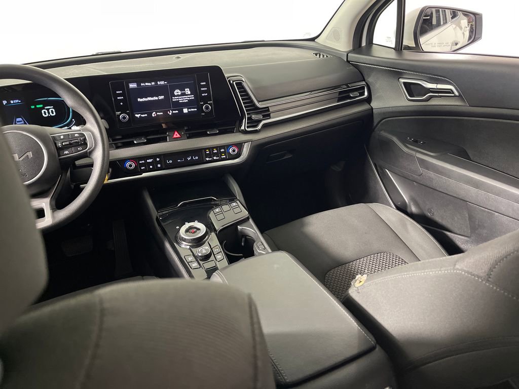 Used 2023 Kia Sportage LX AWD/4WD image 17