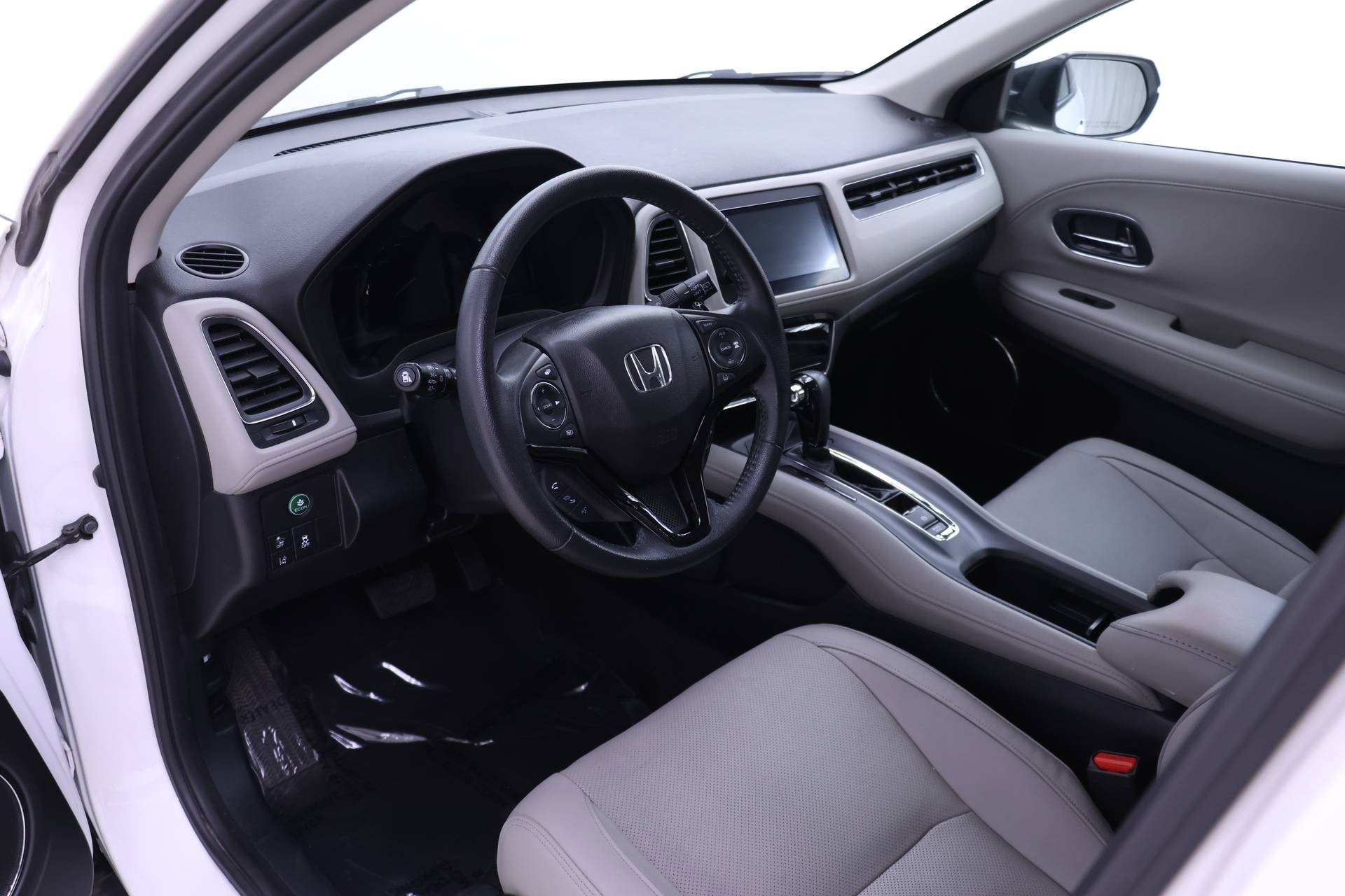 Used 2022 Honda HR-V EX-L image 3