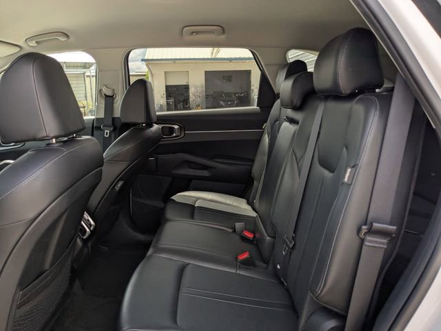 Used 2024 Kia Sorento S FWD image 14