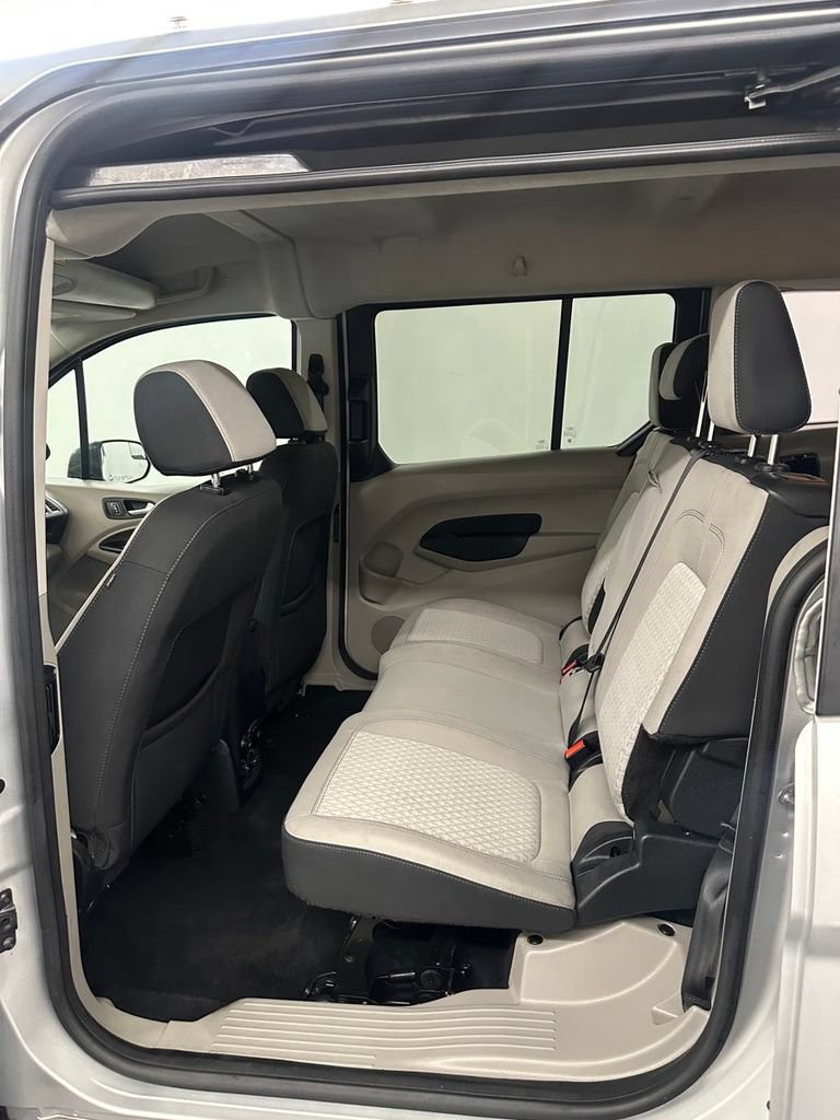 Used 2022 Ford Transit Connect XLT FWD image 22