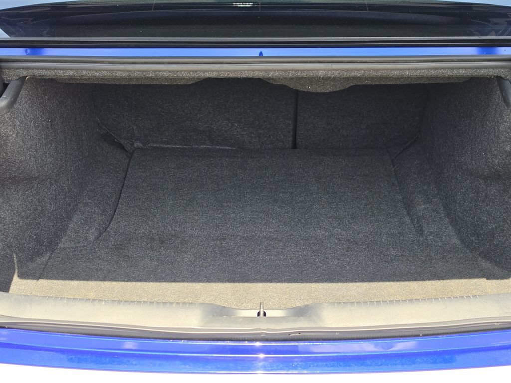 Certified 2019 Chrysler 300 Touring w/ Chrome Appearance Package RWD image 9