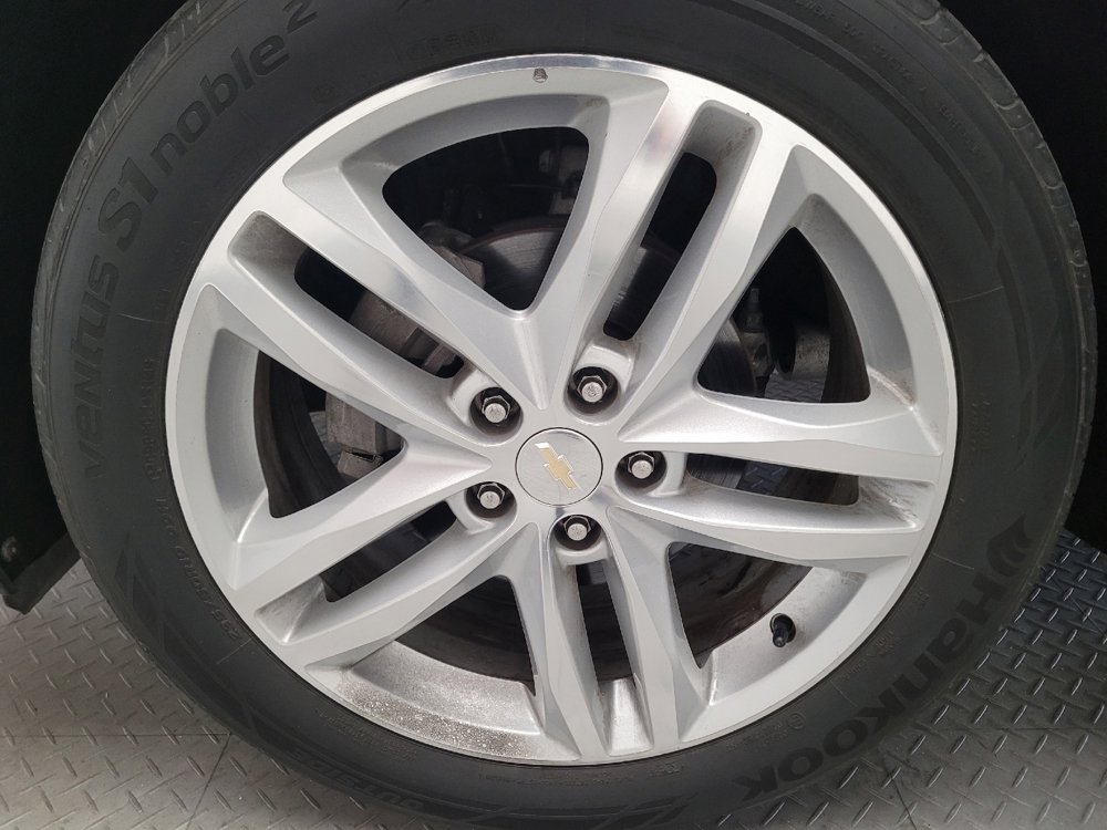 Used 2019 Chevrolet Equinox LT w/ Sun & Navigation Package AWD/4WD image 31