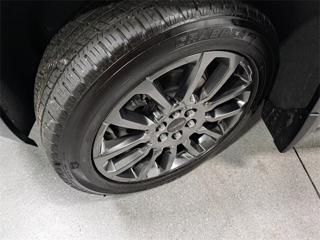 Used 2023 GMC Acadia Denali w/ Black Diamond Edition image 8