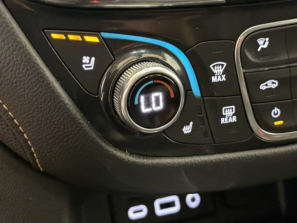 Used 2024 Chevrolet Equinox Premier AWD/4WD image 35