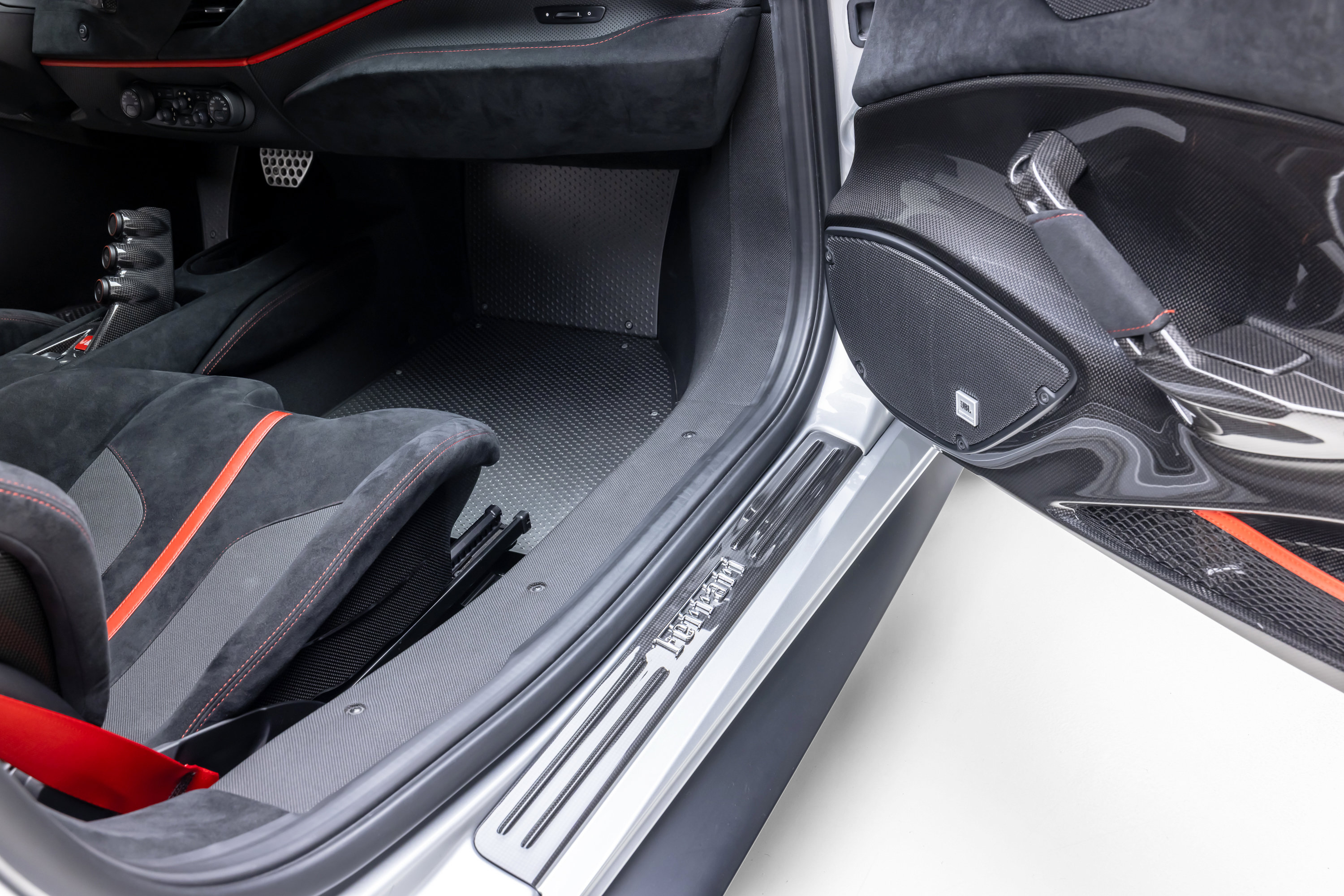 Certified 2020 Ferrari 488 Pista Coupe RWD image 52