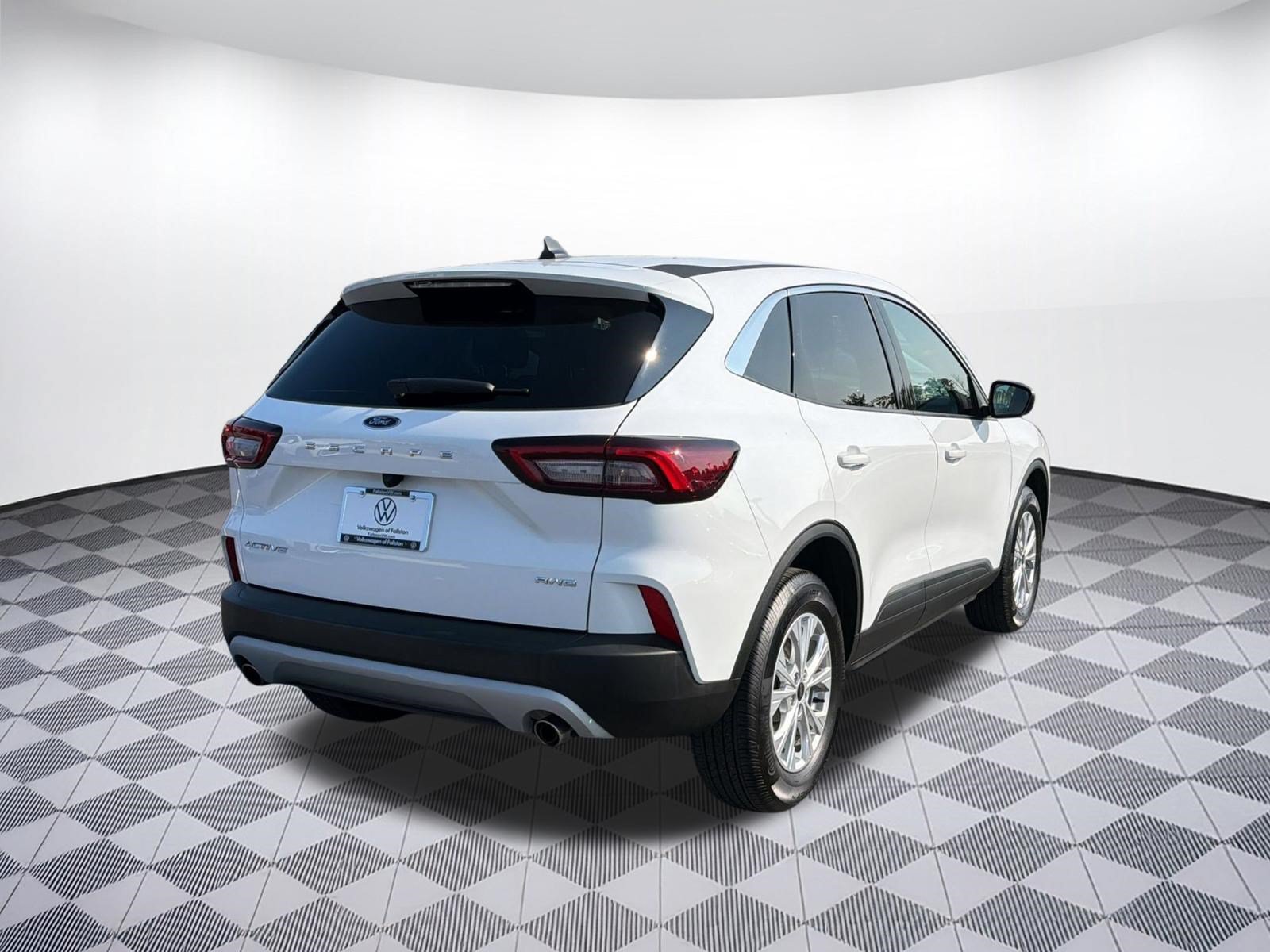 Used 2024 Ford Escape Active AWD/4WD image 9