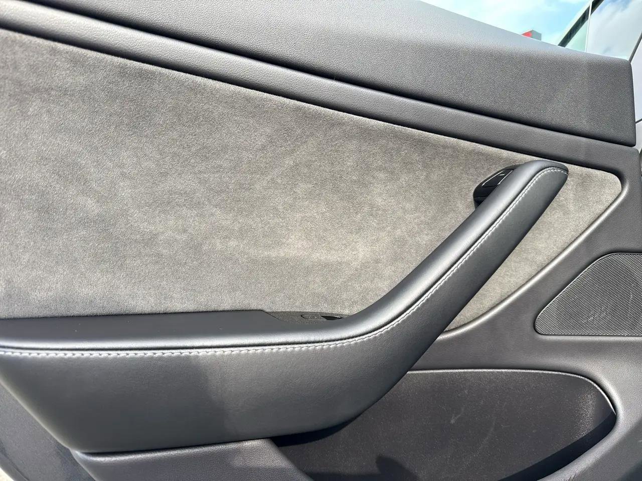 Used 2019 Tesla Model 3 Long Range image 17