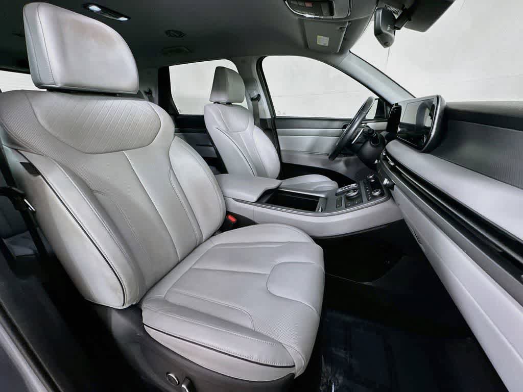 Used 2023 Hyundai Palisade SEL w/ Cargo Package FWD image 14