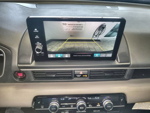 Used 2023 Honda Pilot Touring image 17