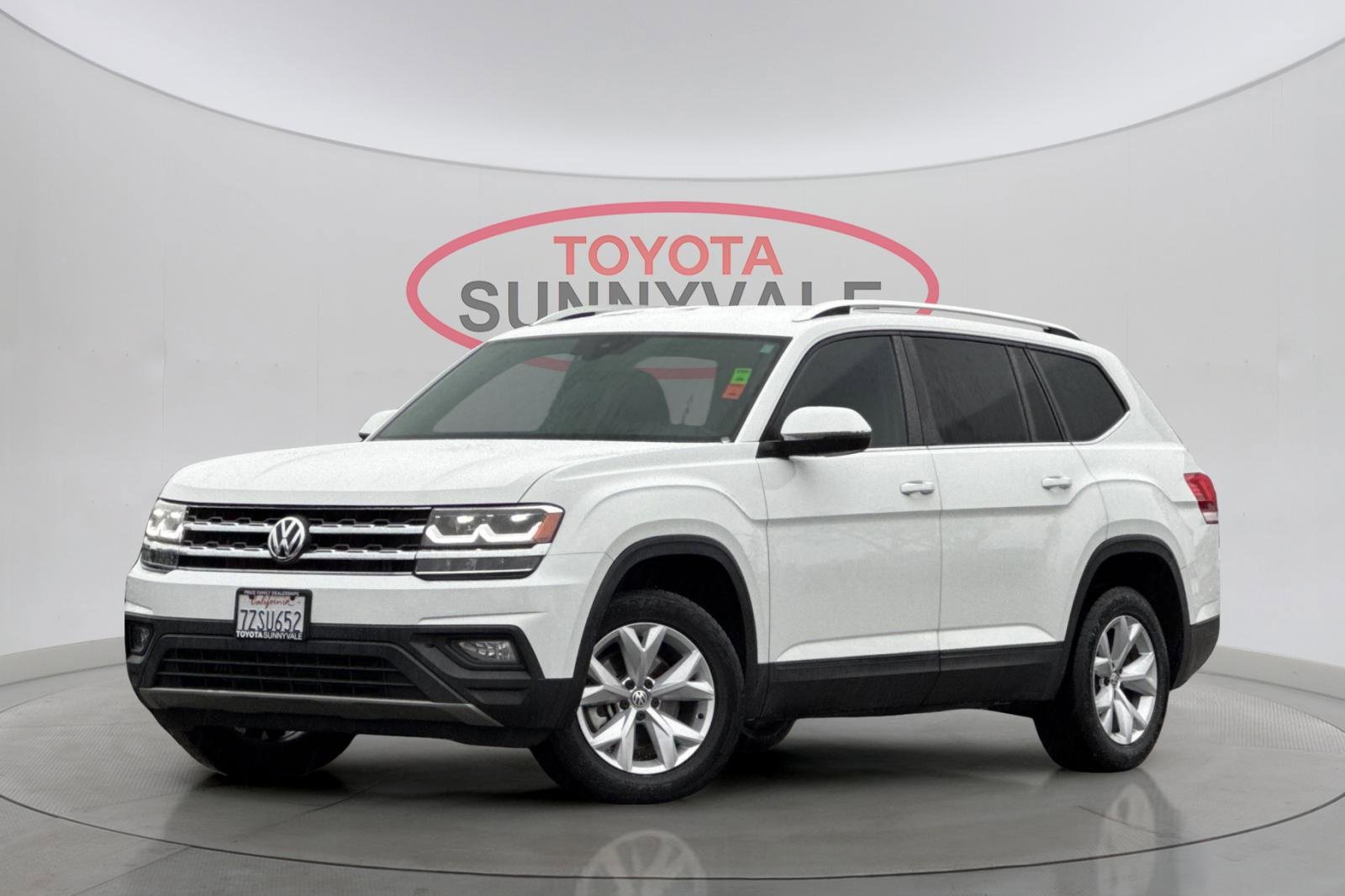 Used 2018 Volkswagen Atlas SE image 2