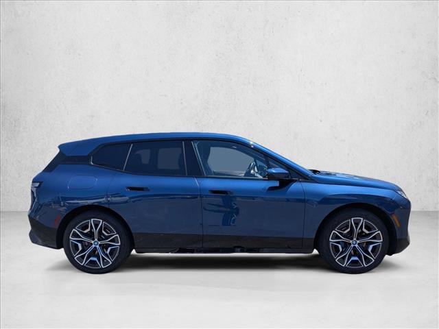 Used 2024 BMW iX xDrive50 w/ Premium Package AWD/4WD image 3