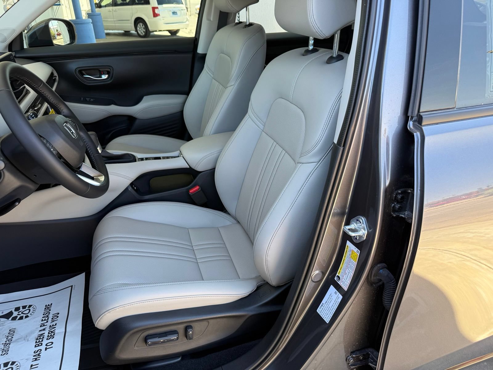 New 2027 Honda HR-V EX-L image 33