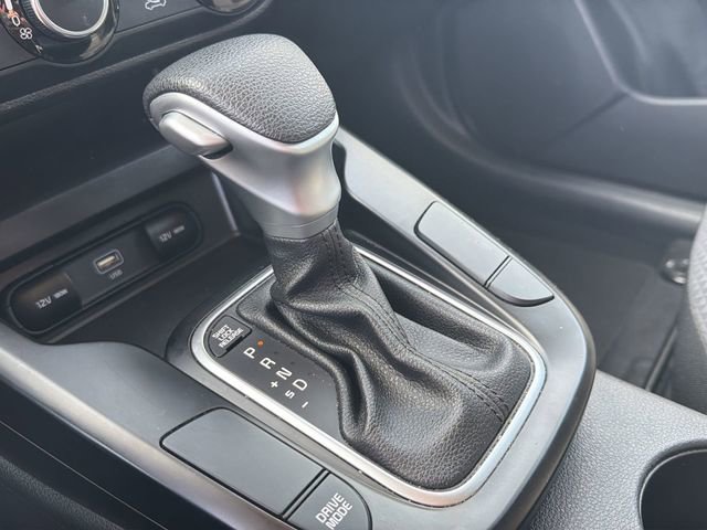 Certified 2024 Kia Soul LX w/ Option Group 015 image 19