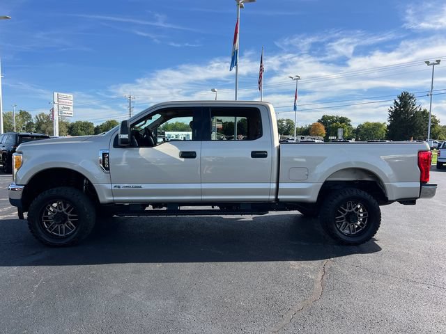 Used 2017 Ford F250 XLT w/ XLT Value Package AWD/4WD image 4
