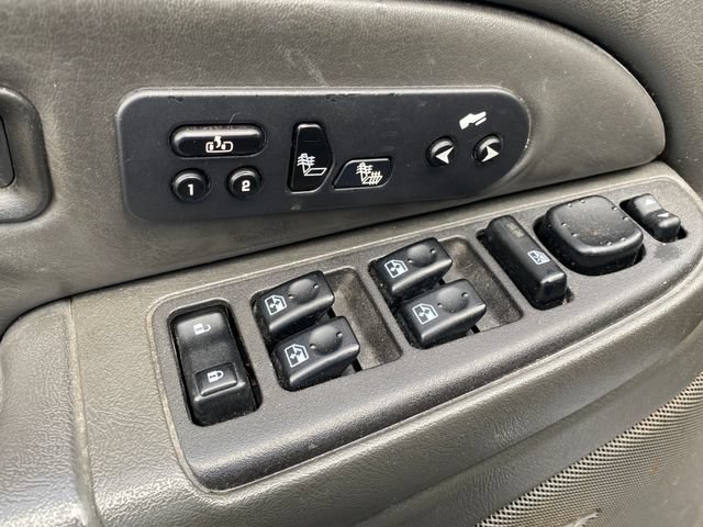 Used 2004 Chevrolet Avalanche 4x4 image 7