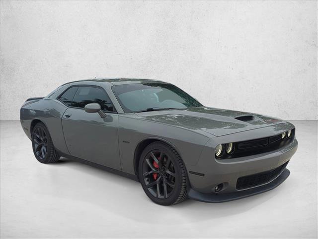 Used 2019 Dodge Challenger R/T w/ Blacktop Package RWD image 4