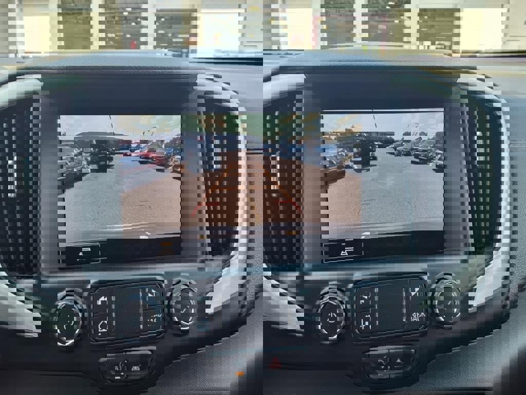 Used 2024 GMC Terrain SLT image 22