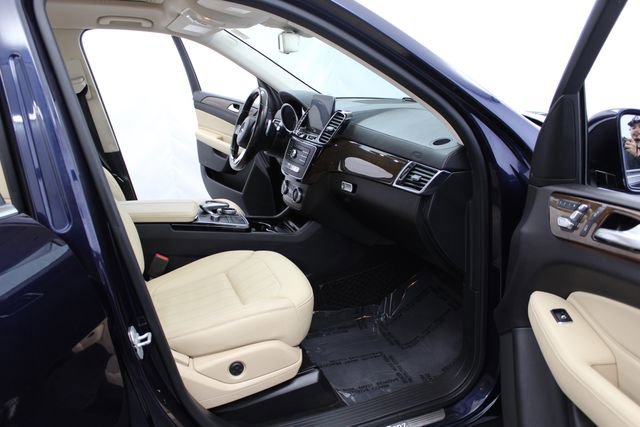 Used 2017 Mercedes-Benz GLS 450 4MATIC image 21