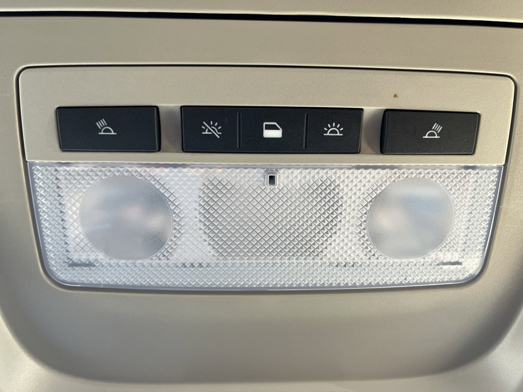 Used 2022 GMC Canyon Denali image 28