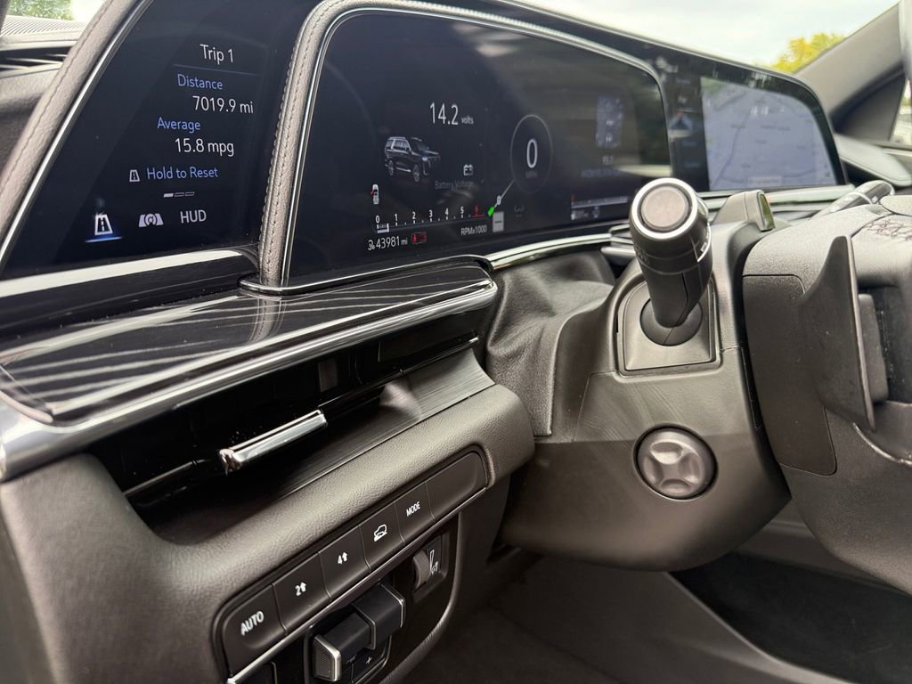Used 2023 Cadillac Escalade Sport image 15