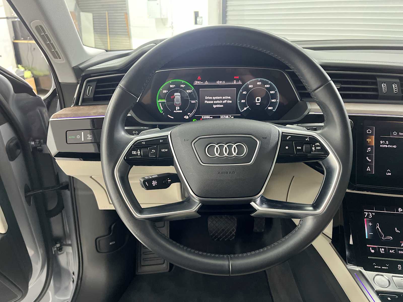 Used 2019 Audi e-tron Prestige image 17