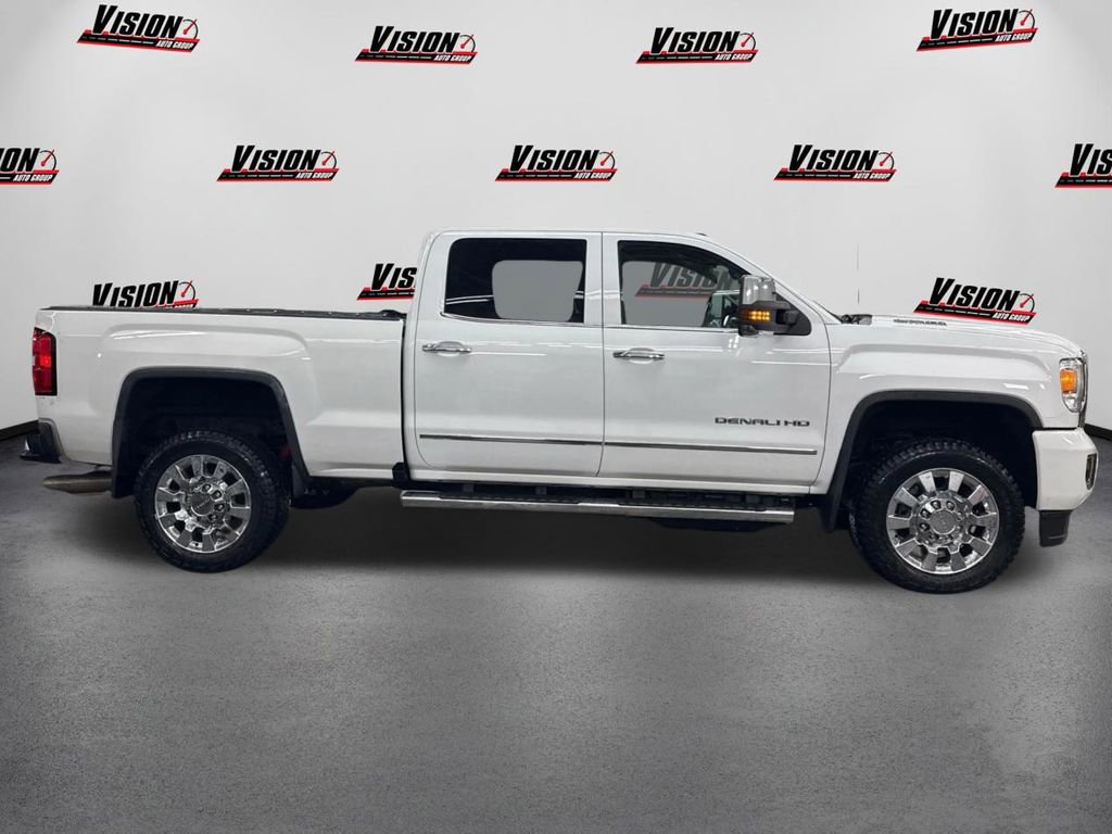 Used 2017 GMC Sierra 2500 Denali w/ Duramax Plus Package image 4