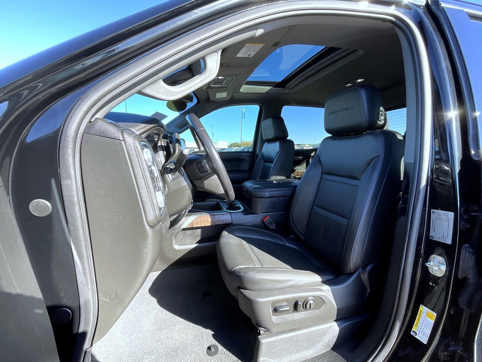 Used 2019 GMC Sierra 1500 Denali w/ Denali Ultimate Package image 10